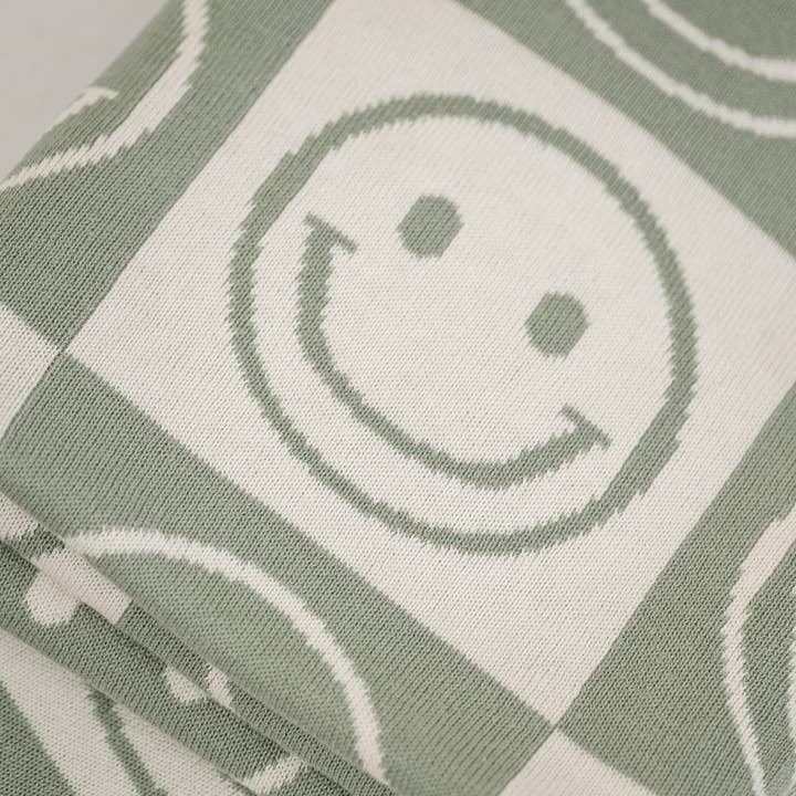 Atlas Grey - Wholesale Bedding Blanket - Kids & Baby - Smiley Knit Blanket2