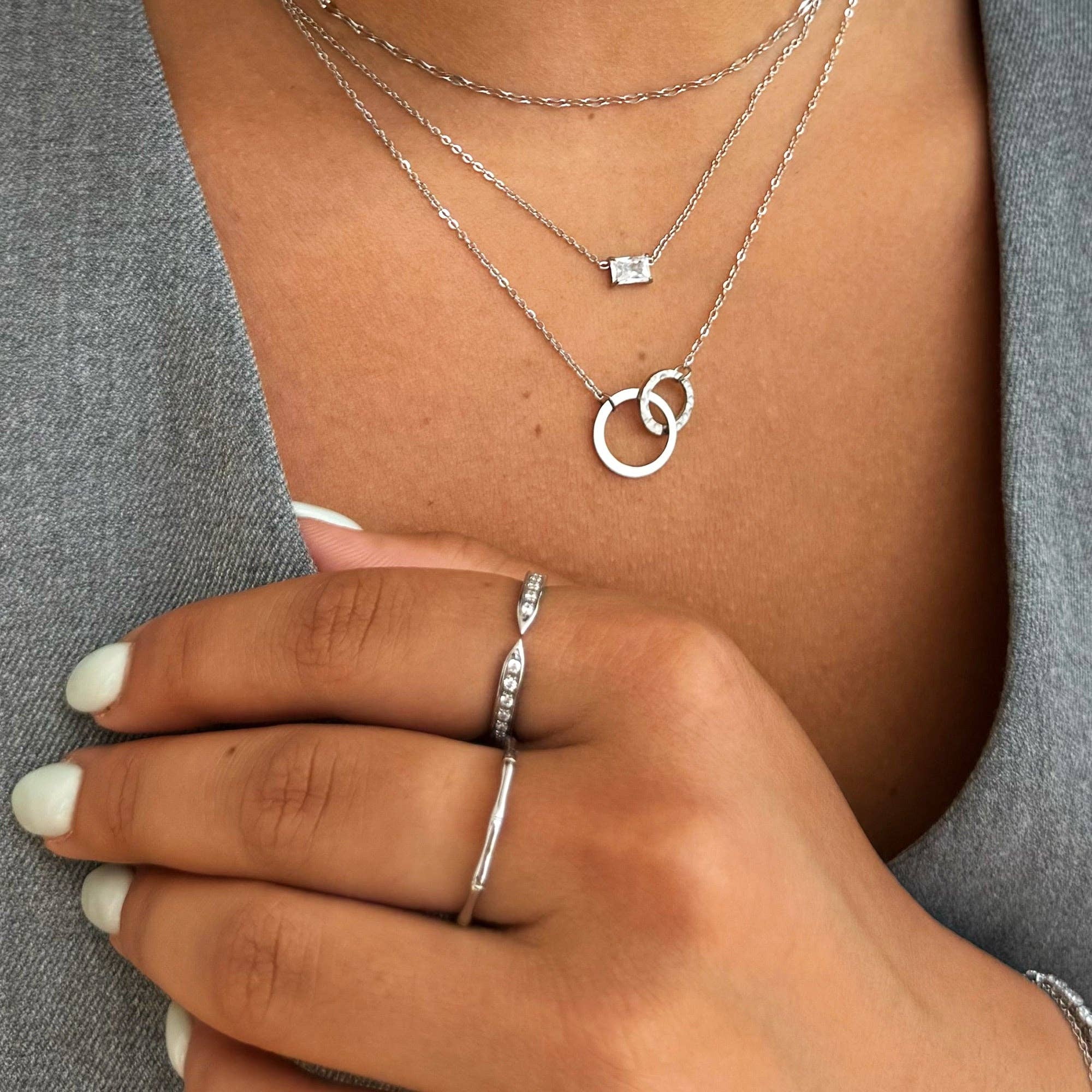 MAI DESIREE – wholesale Band/stacked ring – HALLIE DAINTY SILVER BAMBOO RING BAND1