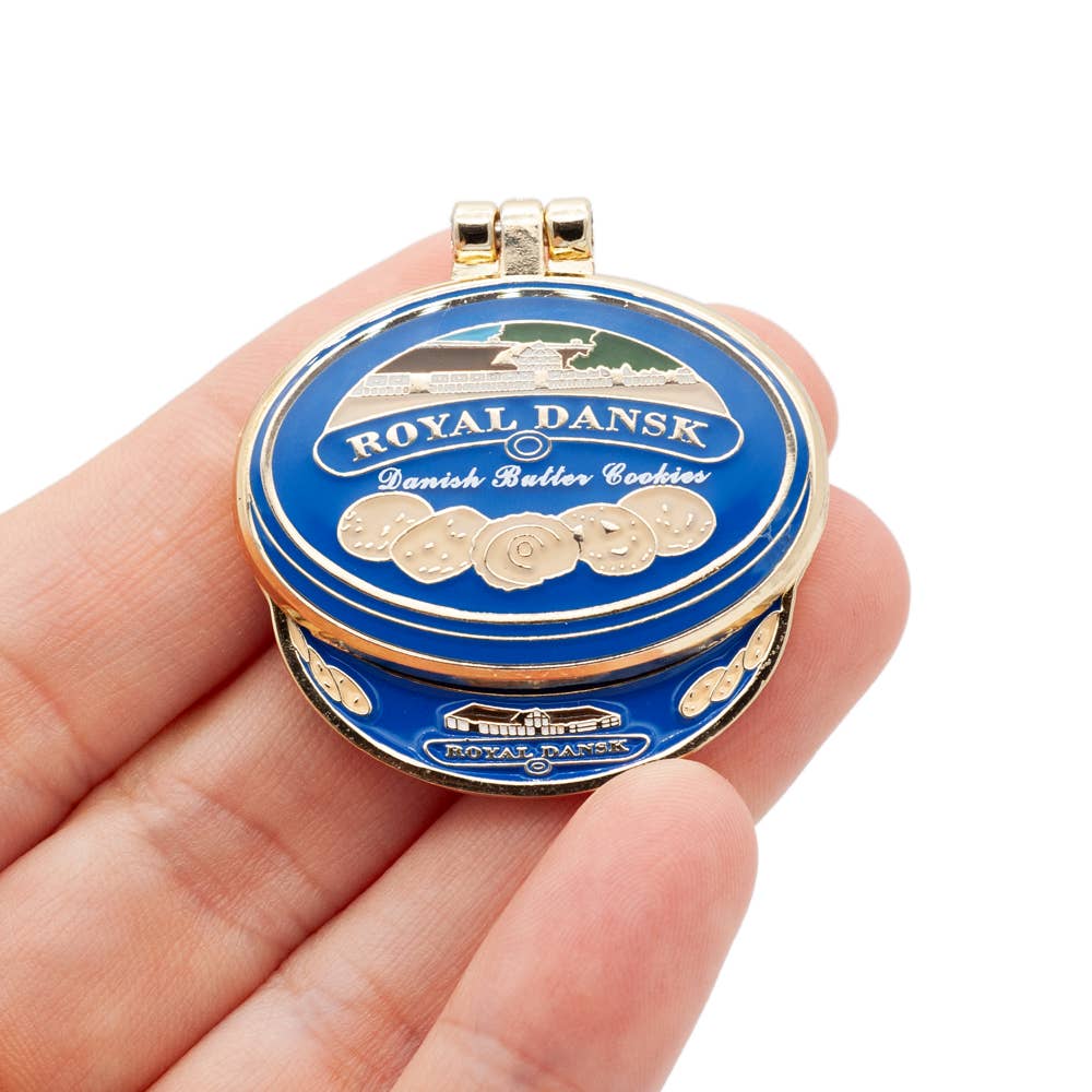 Little Shop of Pins - Wholesale Lapel pin/button - Grandma's Sewing Kit Hinge Pin