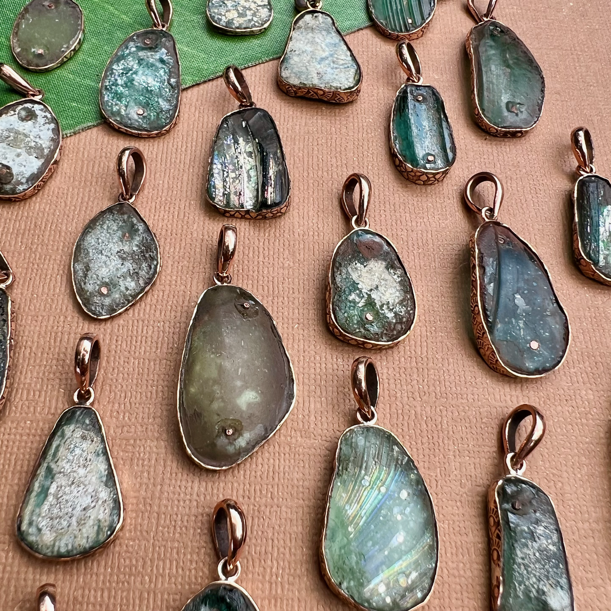 Bead Goes On - Wholesale Individual Charm/Pendant - Silk Road Roman Glass Pendants Ovalesque Set in Copper 2