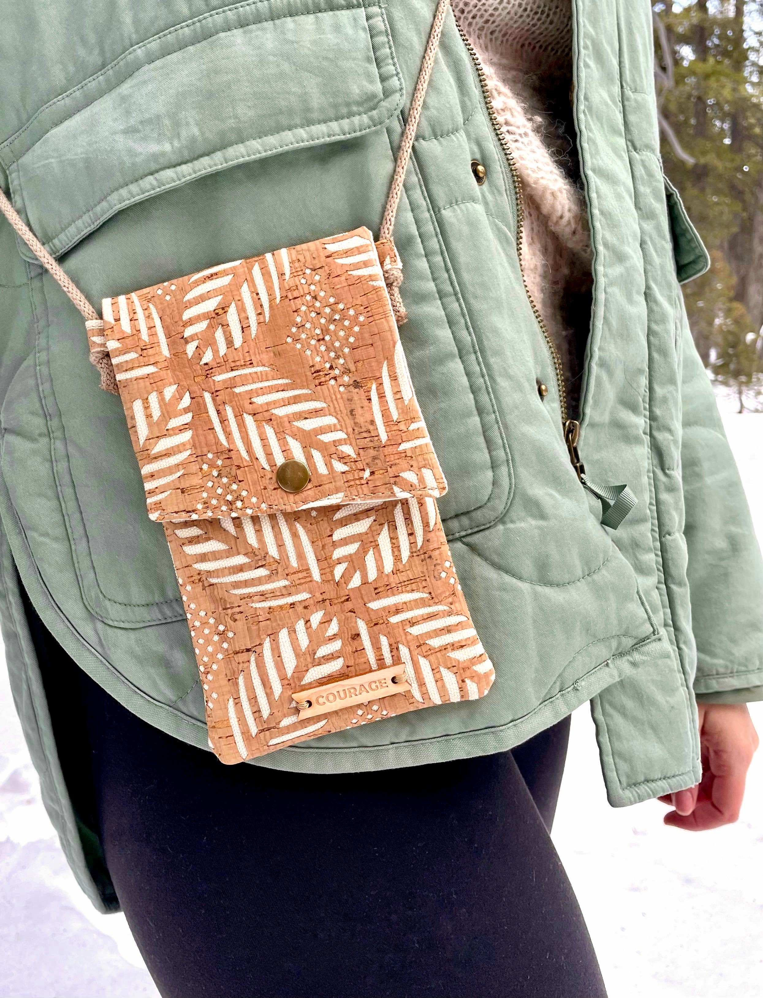 Carry Courage - Wholesale Phone Wallet - Women's - DAYDREAMER phone sling | CREAM4