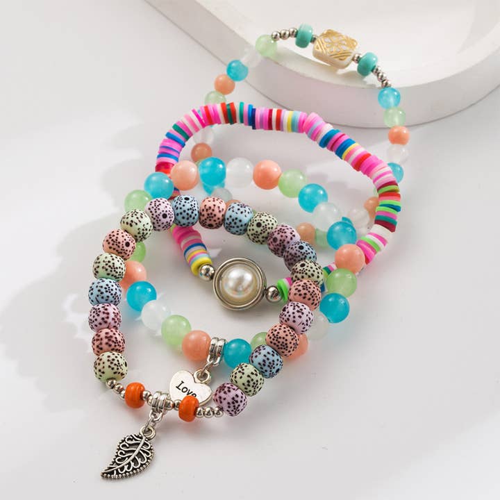 UNISHE – Großhandel Perlenarmband – Böhmisches Perlen-Herzblatt-Anhänger-Perlenarmband HMSP24