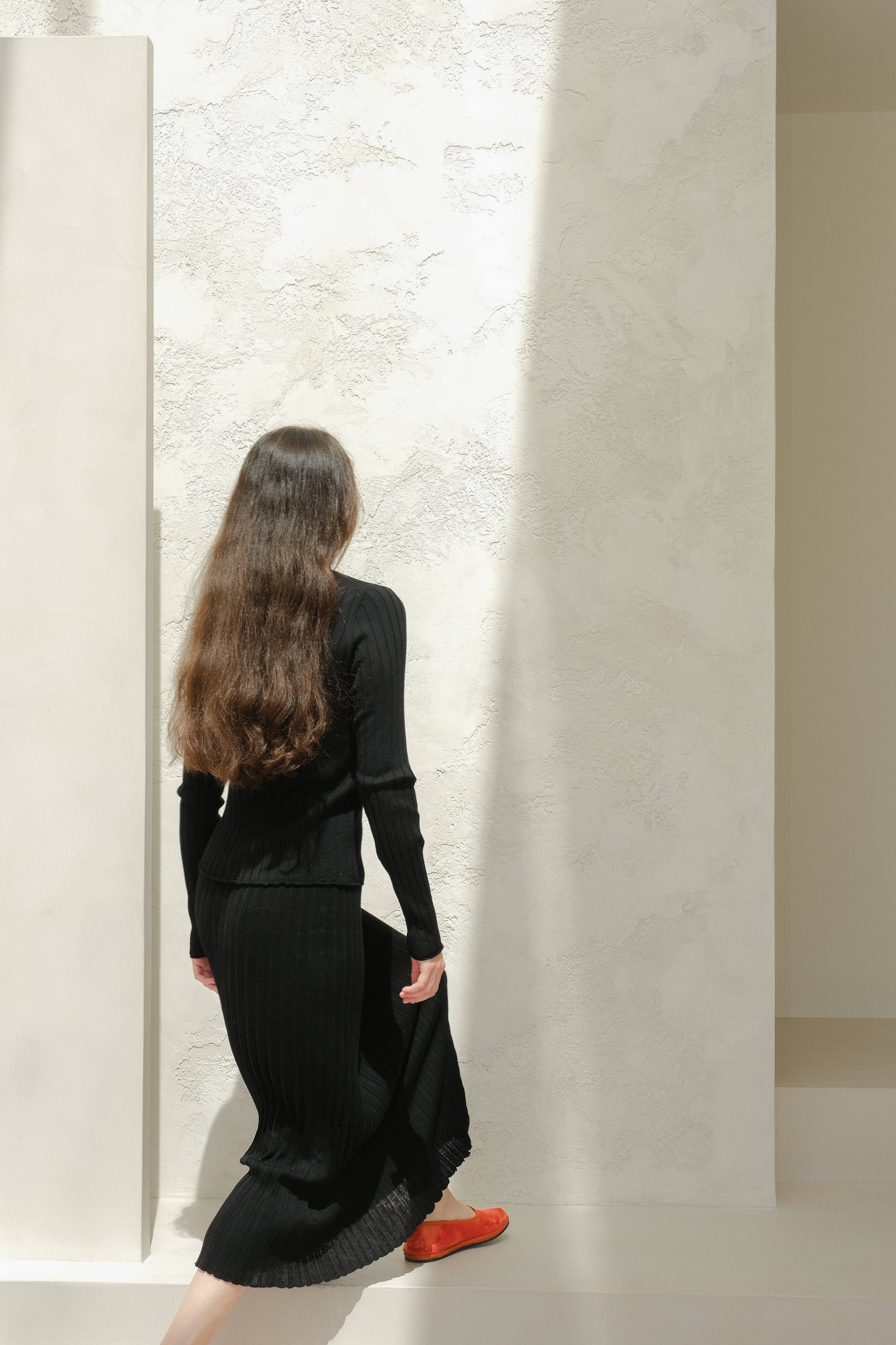 Lèmme - Wholesale Cardigan - Women's - Extra Fine Merino Wool V Neck Cardigan12