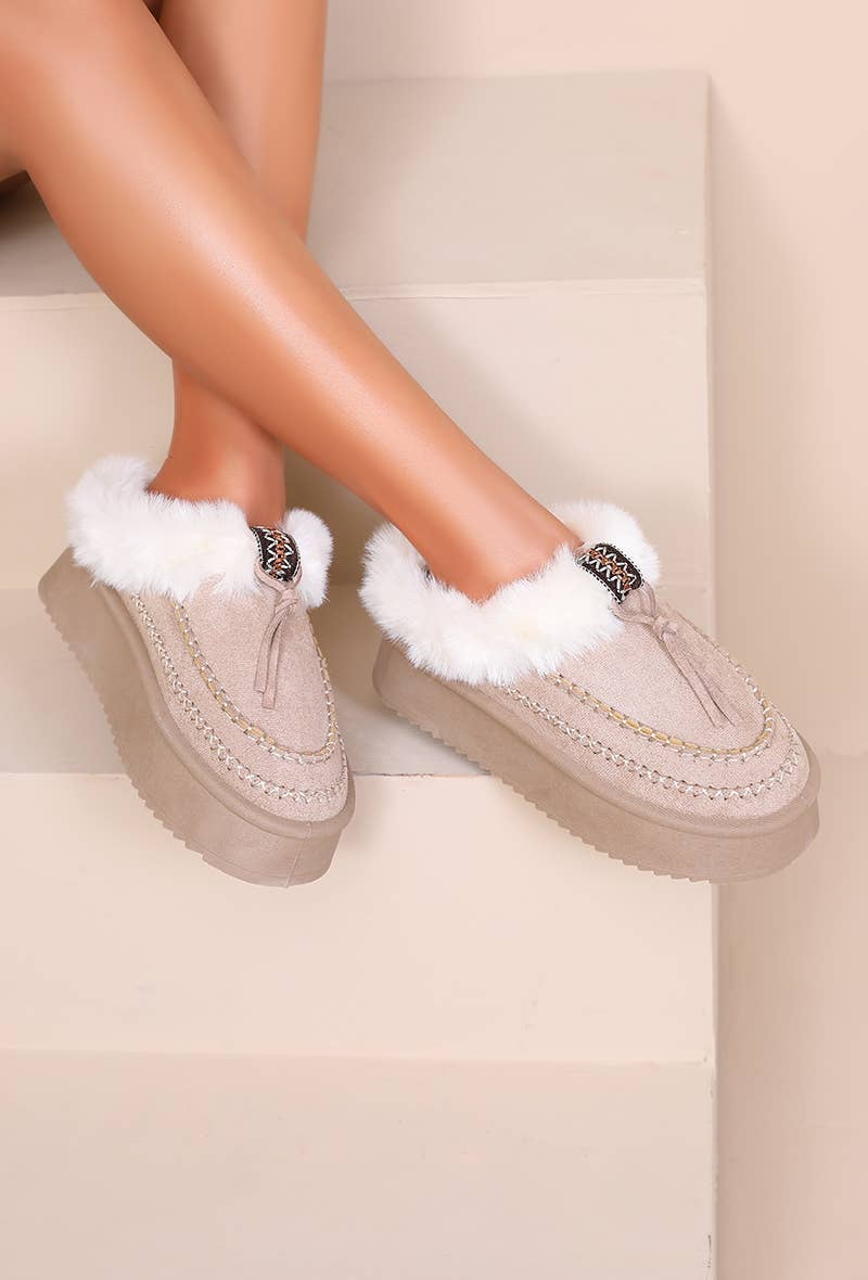 Joia Paris - Wholesale Mules - Women's - Fur-lined mules with thick sole and braided strap RU-2116