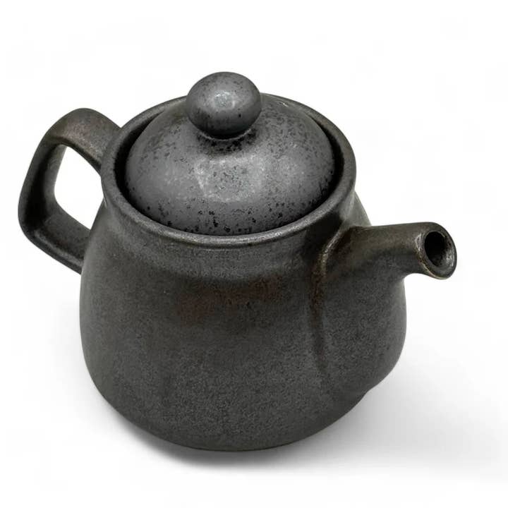 Inoue Tea – Engroshandel Tekande – Kuro Nunome mat sort Mino-yaki Kyusu - japansk tekande5