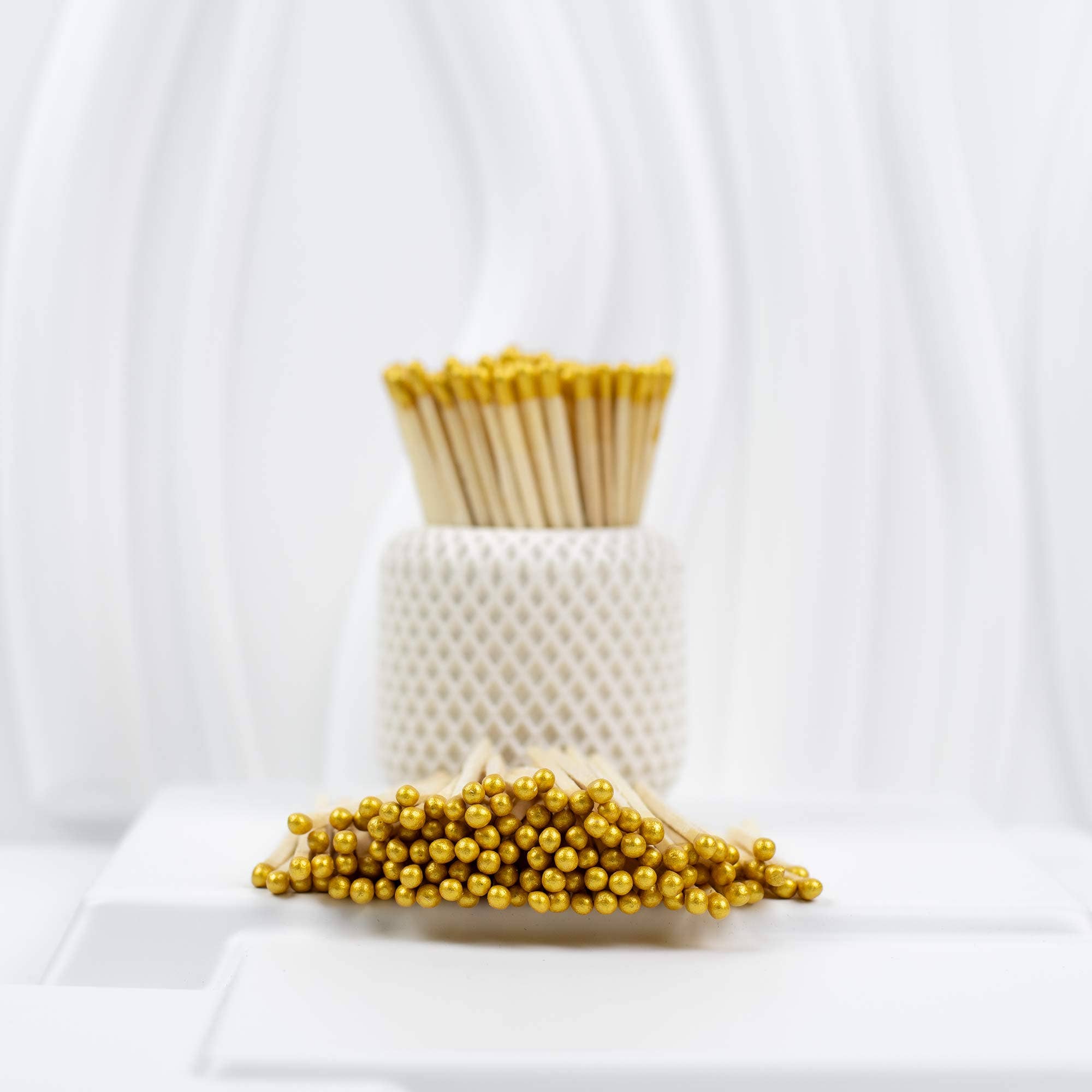 UniqueGiftsAG - Vendita all'ingrosso Portafiammiferi - Fiammiferi in legno da 9,5 cm con punte color oro. Ricarica fiammiferi.1