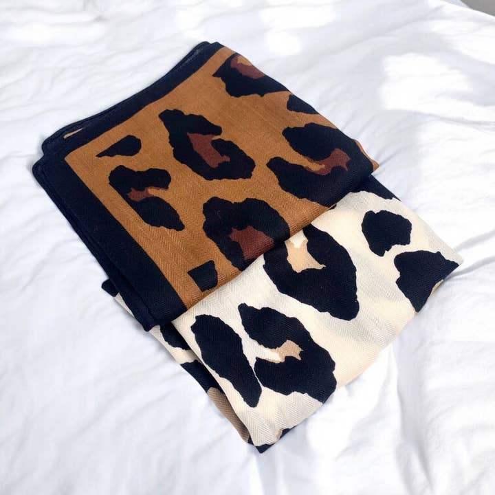 Leopard square scarf FL07 and other Purchase Wholesale scatole. Free Returns & Net 60 Terms on Faire trending on Faire.