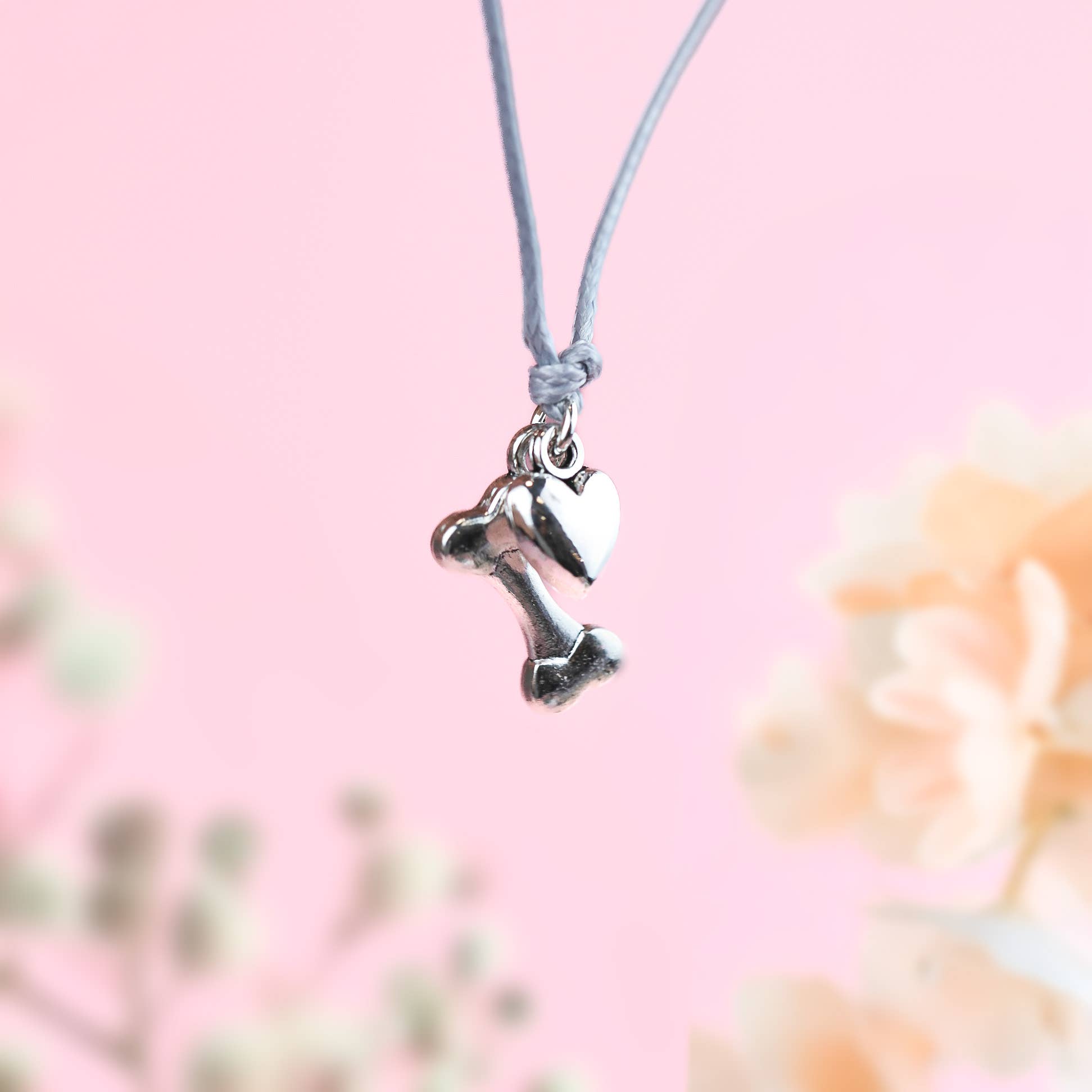 Letterbox Love Bracelets – wholesale Charm/dangle bracelet – Dog Mum – Bone & Heart Charm Bracelet2