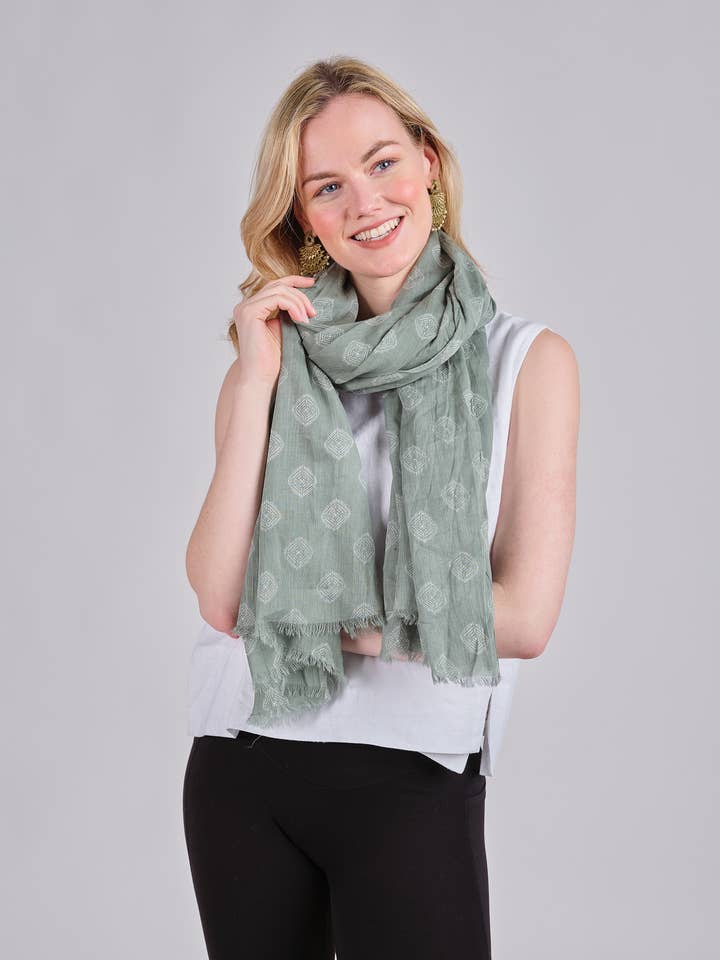 Lenço com estampado abstrato. SC725 por atacado de Windhorse Trading Inc