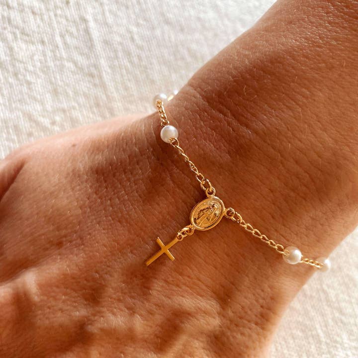 GoldFi - Wholesale Charm/Dangle Bracelet - 18k Gold Filled Pearl Rosary Bracelet