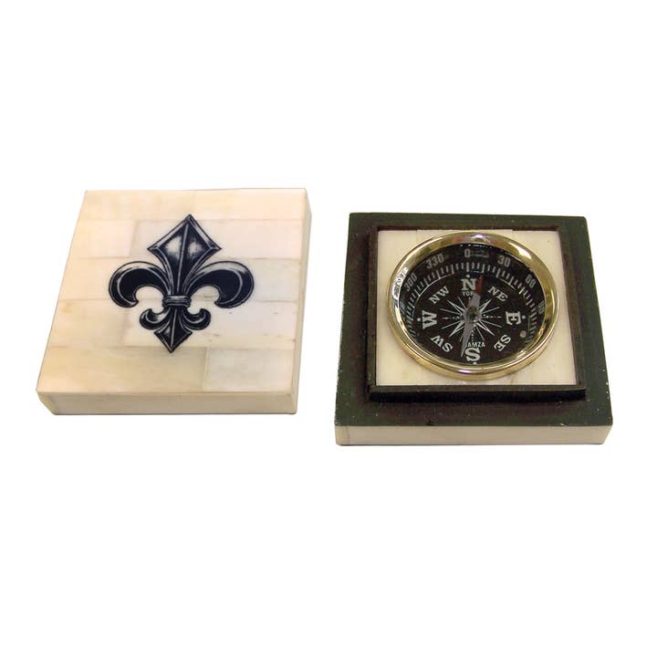 Scatola in osso con bussola Fleur de Lis - Stile antico vintage, 3" per la vendita all'ingrosso da parte di Madison Bay Co. - Historical Home Decor Reproductions