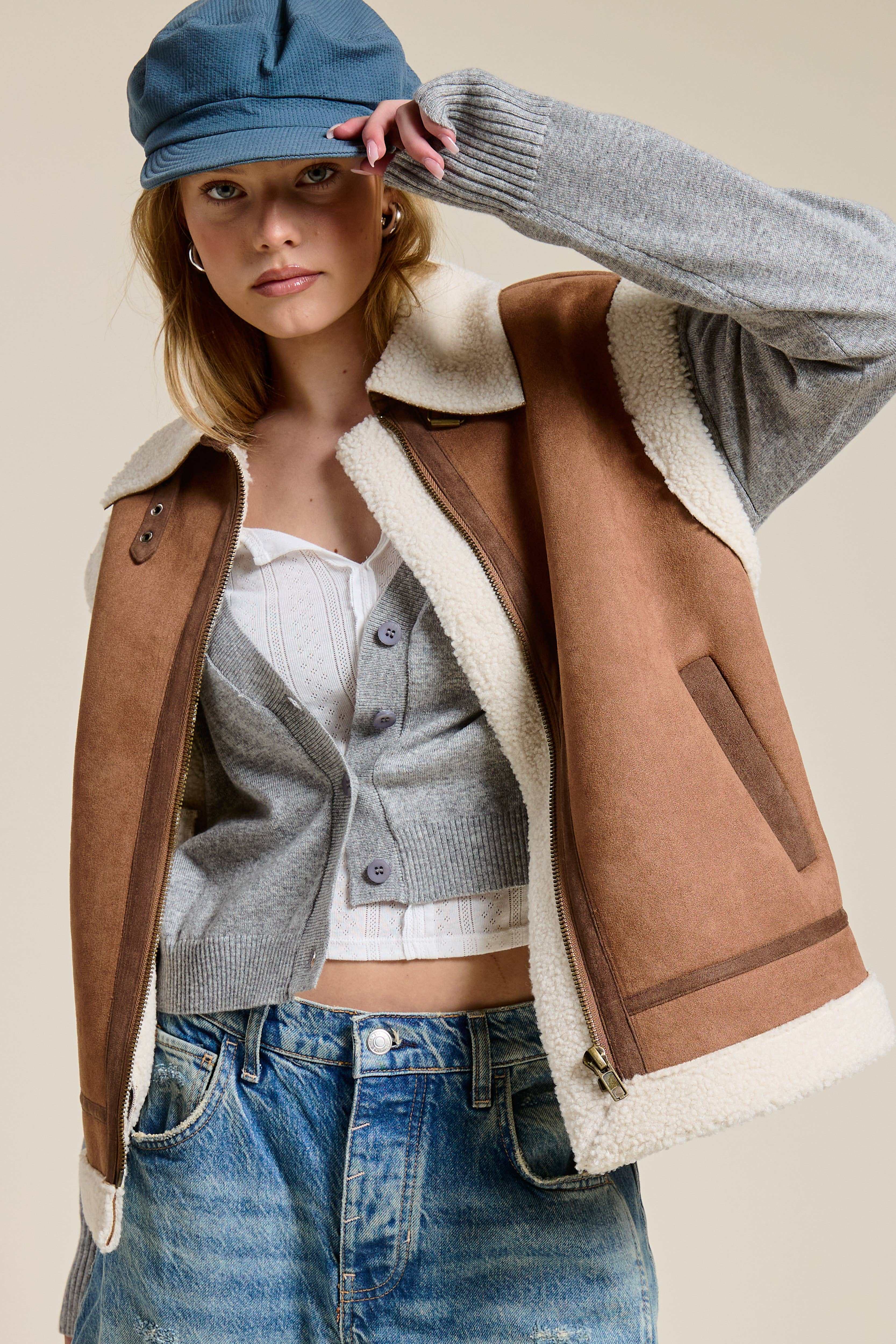 Mimosa - Wholesale Outerwear Vest - Women's - Faux Suede Shearling Vest Jacket5