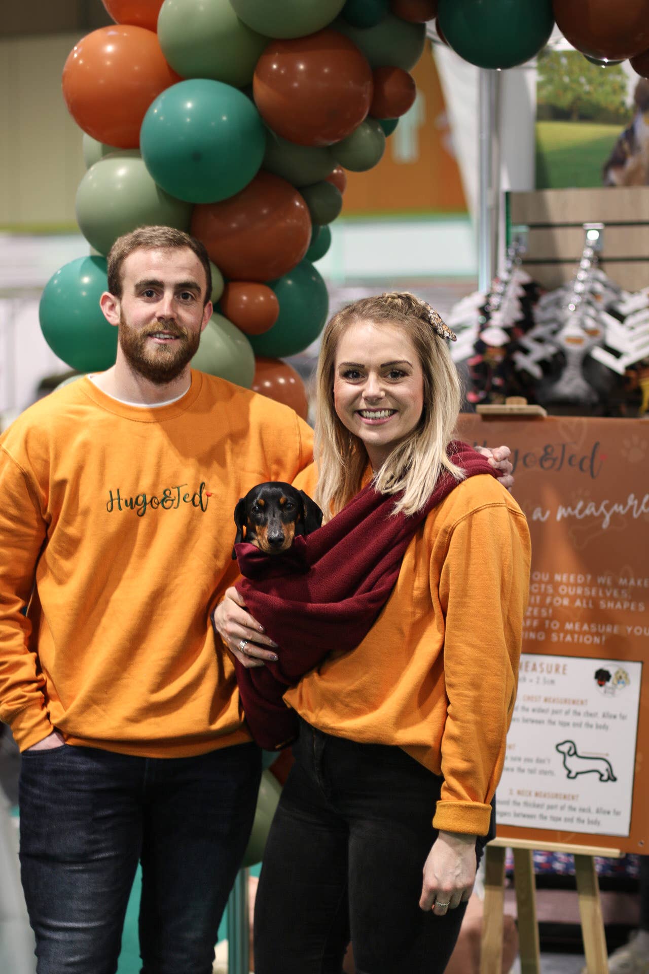 Hugo and Ted Ltd - Vente Caisse de transport – chien - Écharpe porte-chien en polaire9