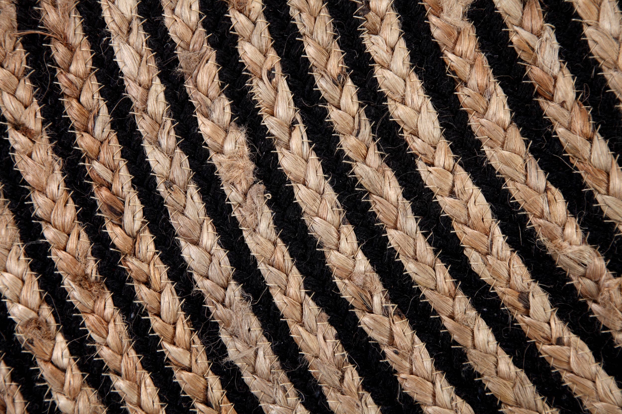 Second Nature Online - Vente Tapis - CHAKKAR DARK Tapis ovale en jute avec rayures beiges et noires7