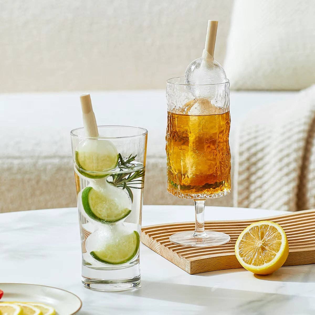 VIGOR - Wholesale Ice Tray/Mold - Popsicle Tubs Freezer Maker Custom Silicone Easy Release Ice Cream Mold with Straw1