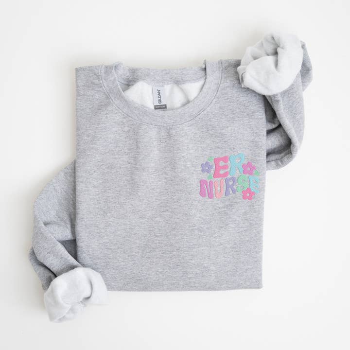 ER-Krankenschwester Besticktes Sweatshirt für den Großhandel von ChellyHomeCo