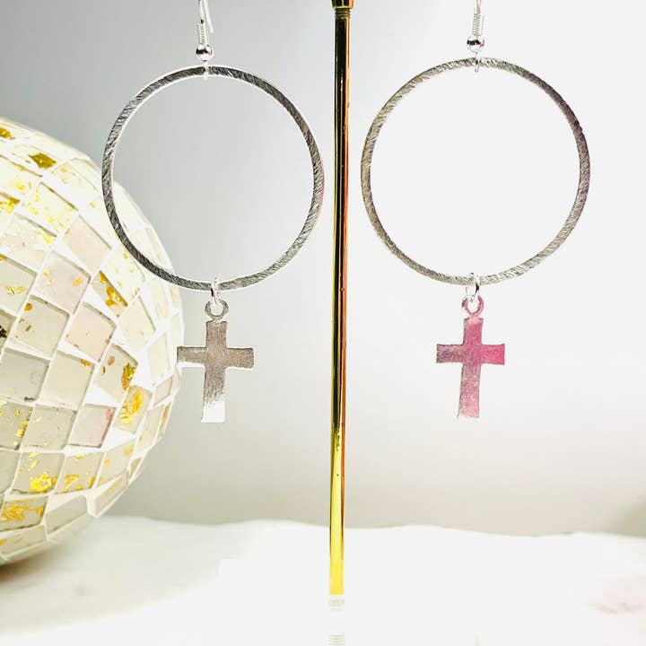 ShannAgains Jewels – Großhandel Ohrhänger – Creolen in Kreuzform aus Silber0