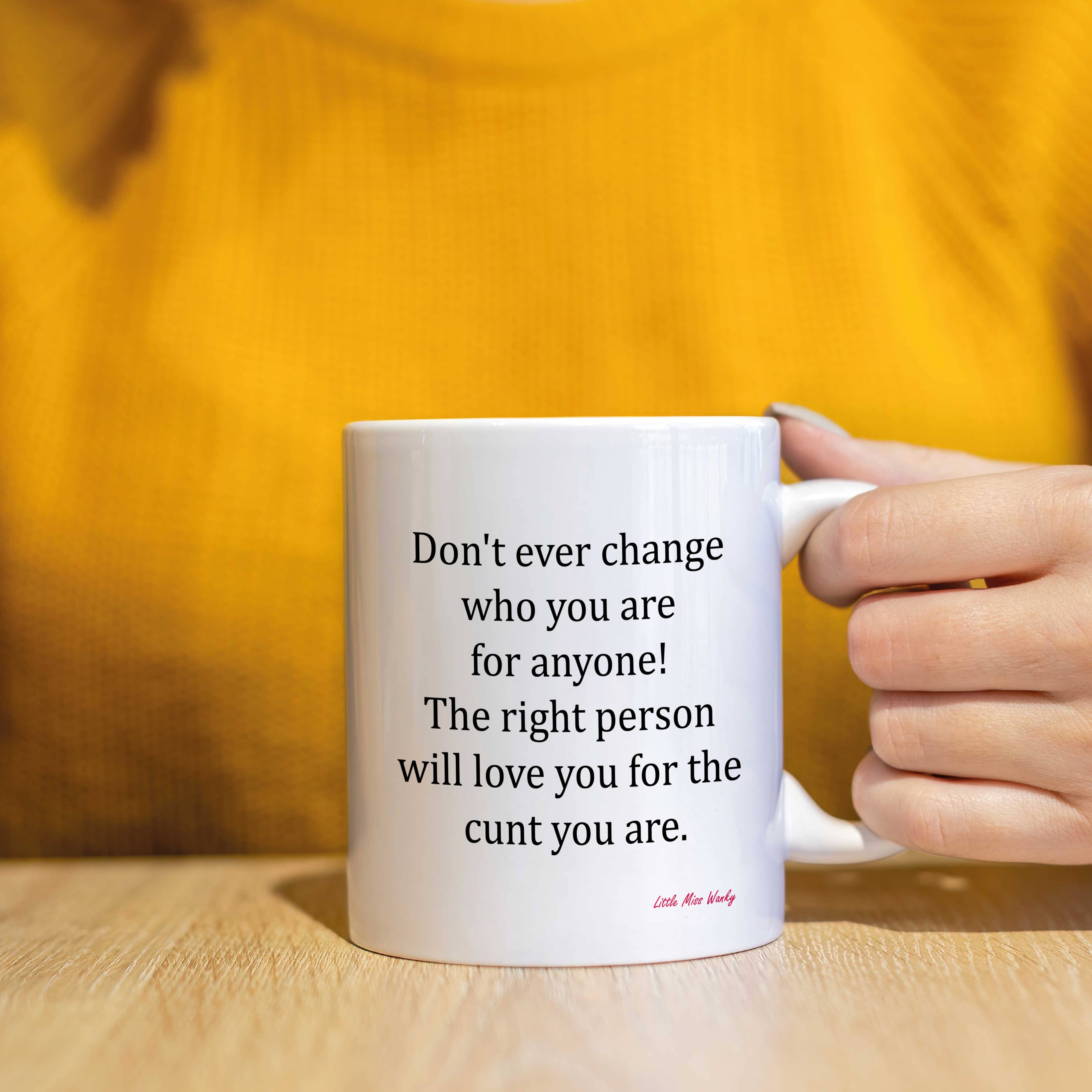 Cheeky Chops Cards & Wanky Candles - Venta al por mayor Taza - Taza Little Miss County The Cunt you are LMC MUG026