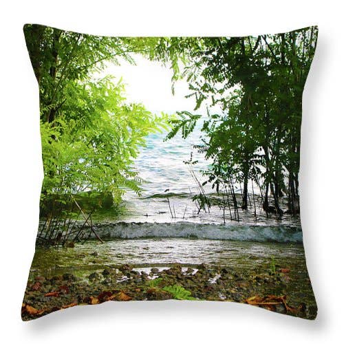 „HET PRACHTIGE BOS IN HET WATER” KUSSEN voor wholesale door sorayadapuzzostore