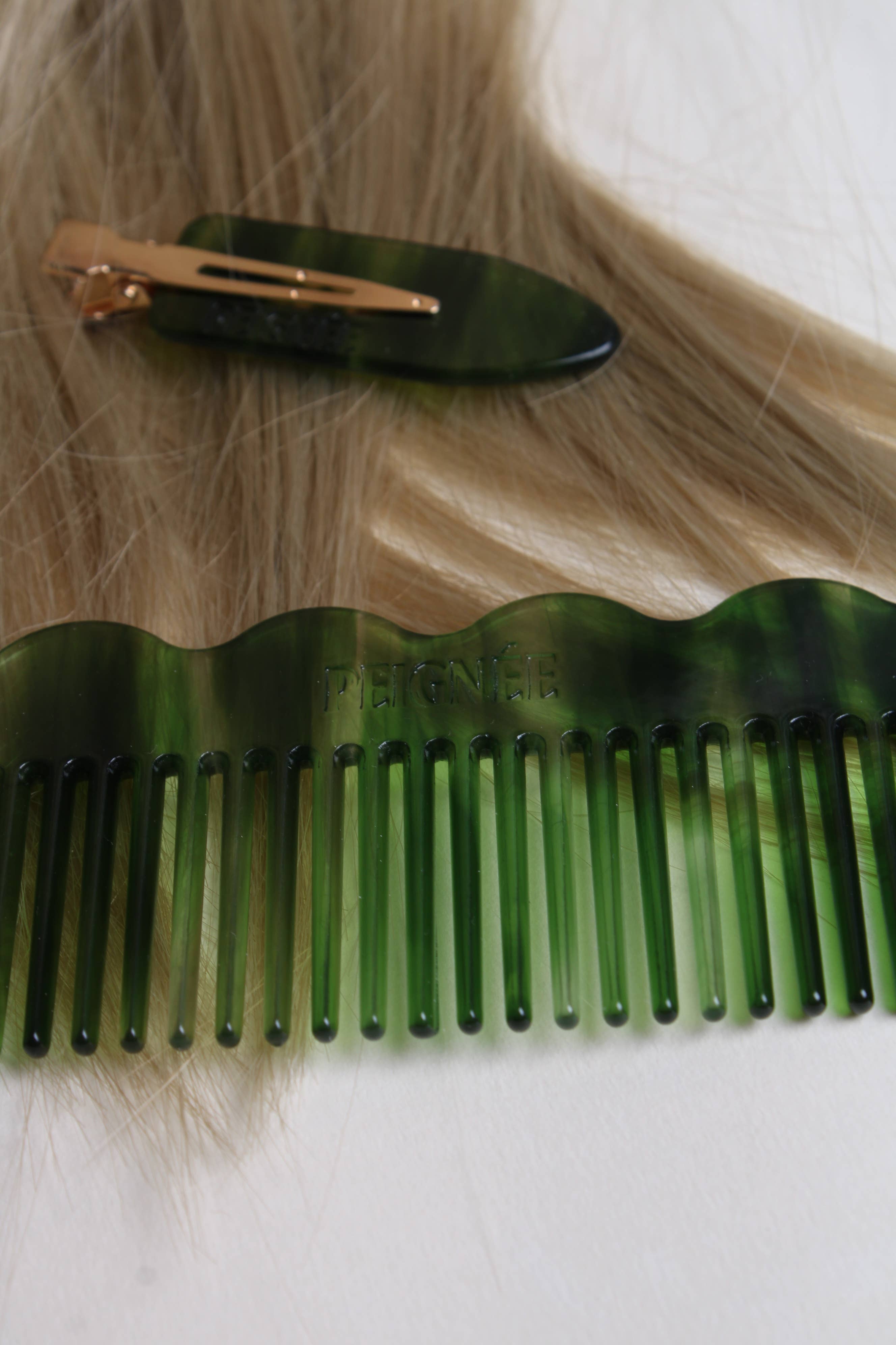 Peignee Paris - Wholesale Hair Brush/Comb - Signature comb - Emerald3