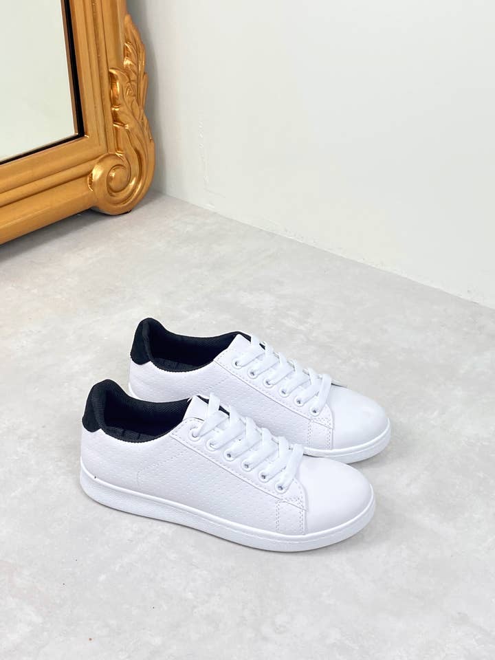 Trendy classic sneakers M991 for wholesale by Joia Paris