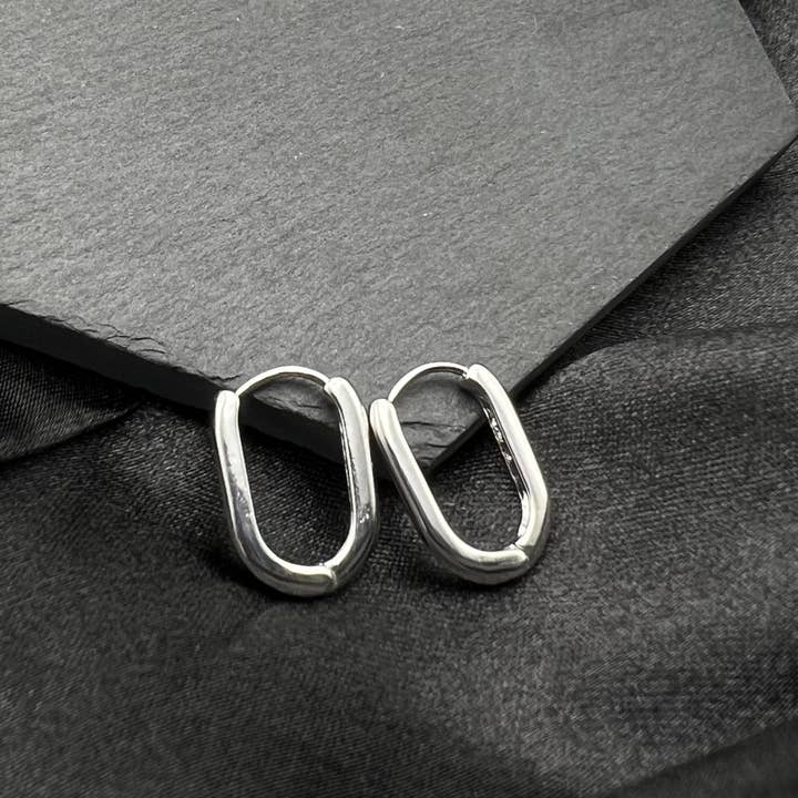 Howard's - Wholesale Hoop Earrings - Link Huggie Hoop Earrings2