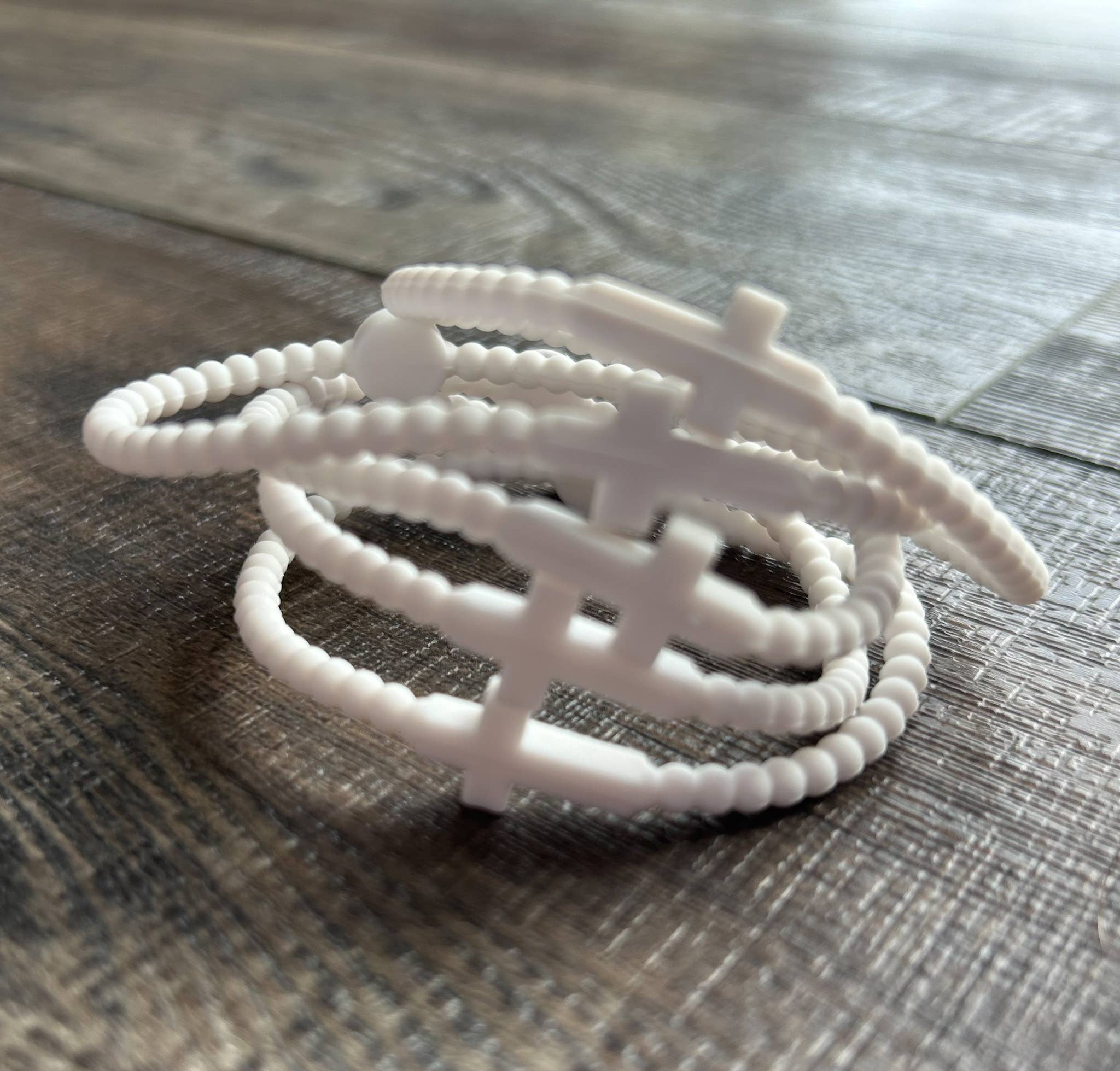 JILLIAN INK LLC - Vente Parures de bijoux - Lot de 5 bracelets en forme de croix en silicone2