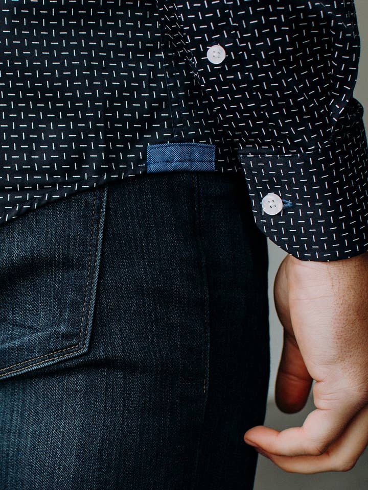 Alynn - Wholesale Shirt - Men's - Finn Untuckable Classic Fit Dress Shirt by Alynn 3