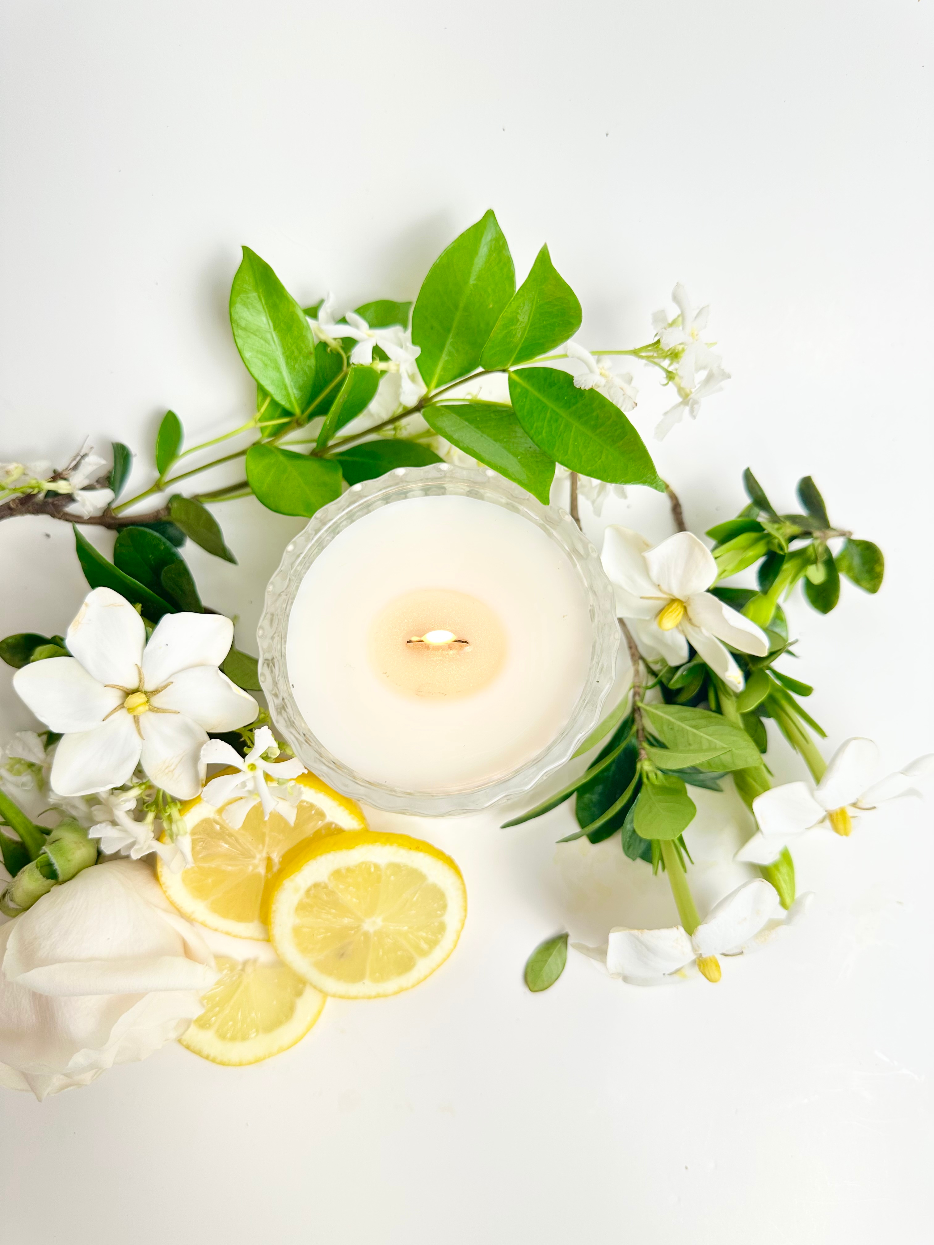 Aroma Avenue - Wholesale Jar/Filled Candle - Gardenia Rose Candle1