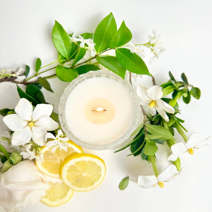 Aroma Avenue - Wholesale Jar/Filled Candle - Gardenia Rose Candle1