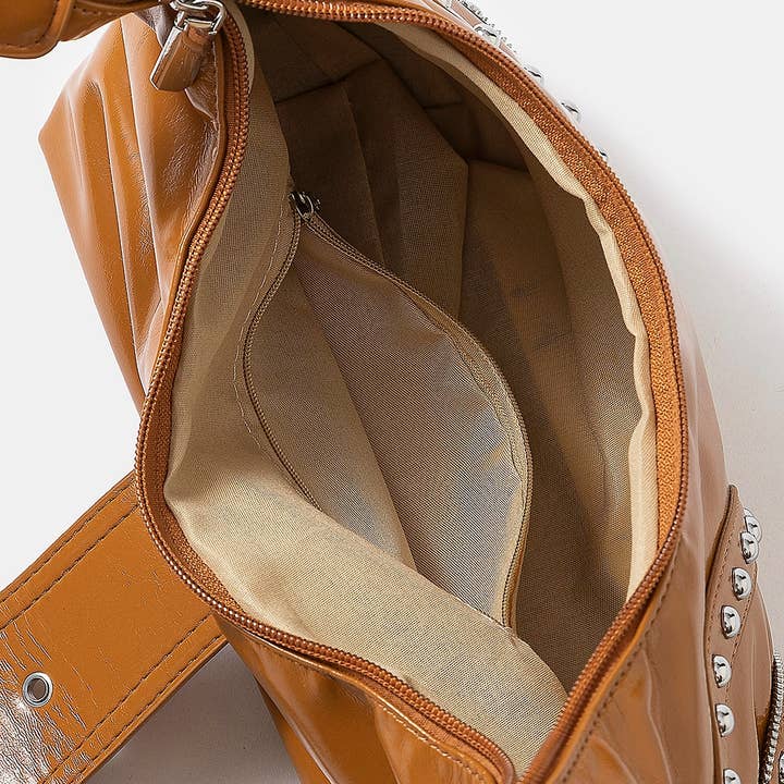 Collections by Fame Accessories - Vente Sac porté épaule – femme - Sac à bandoulière en cuir avec garniture cloutée6