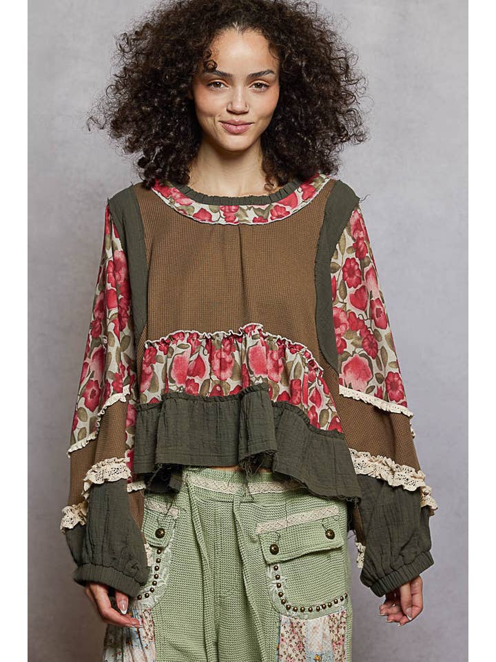 Pol Clothing - Wholesale Blouse - Women's - Round Neck Lace Trim Ruffle Hem Thermal Top1