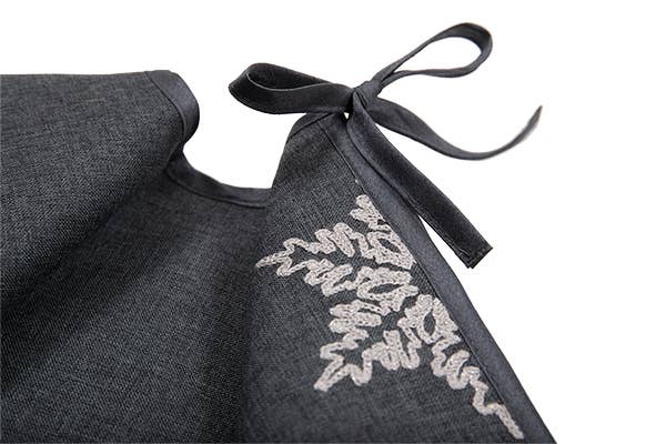 Xia Home Fashions & Manor Luxe – Großhandel Baumrock – 56 „Runder Glisten Schneeflocke gestickter Weihnachtsbaum-Rock2