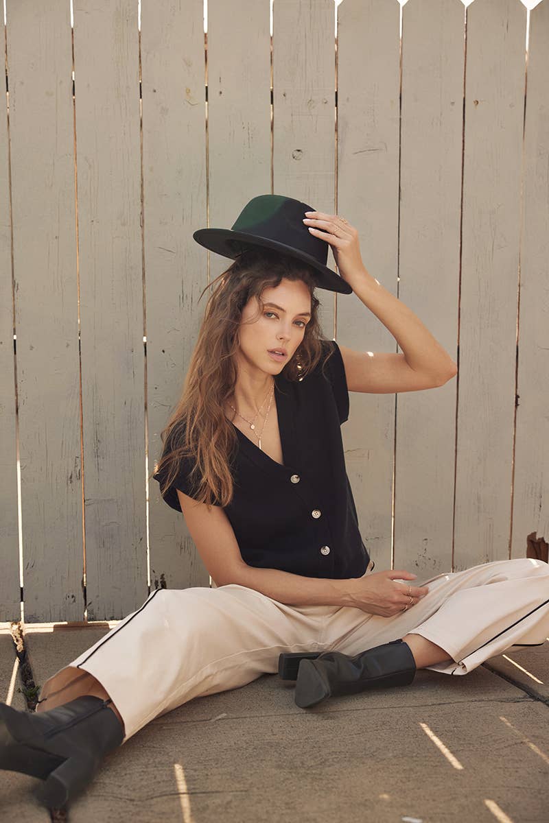 in february - Wholesale Pants - Women's - CLASSIC MEETS ELEVATED CAUSUAL PIPED TWILL BARREL-LEG PANTS23