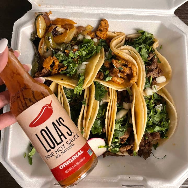 Lola's Fine Hot Sauce - Venta al por mayor Salsas picantes - Salsa picante fina de Lola | Salsa picante de 5 oz | Caja de 12