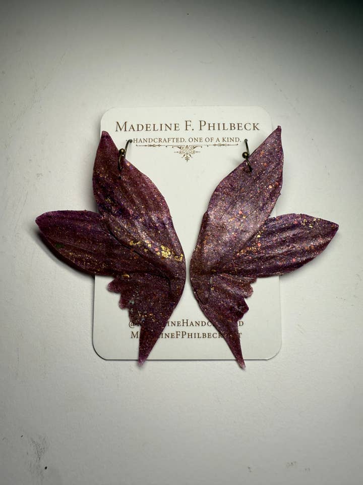 Wing233 för wholesale av Madeline Philbeck Jewelry