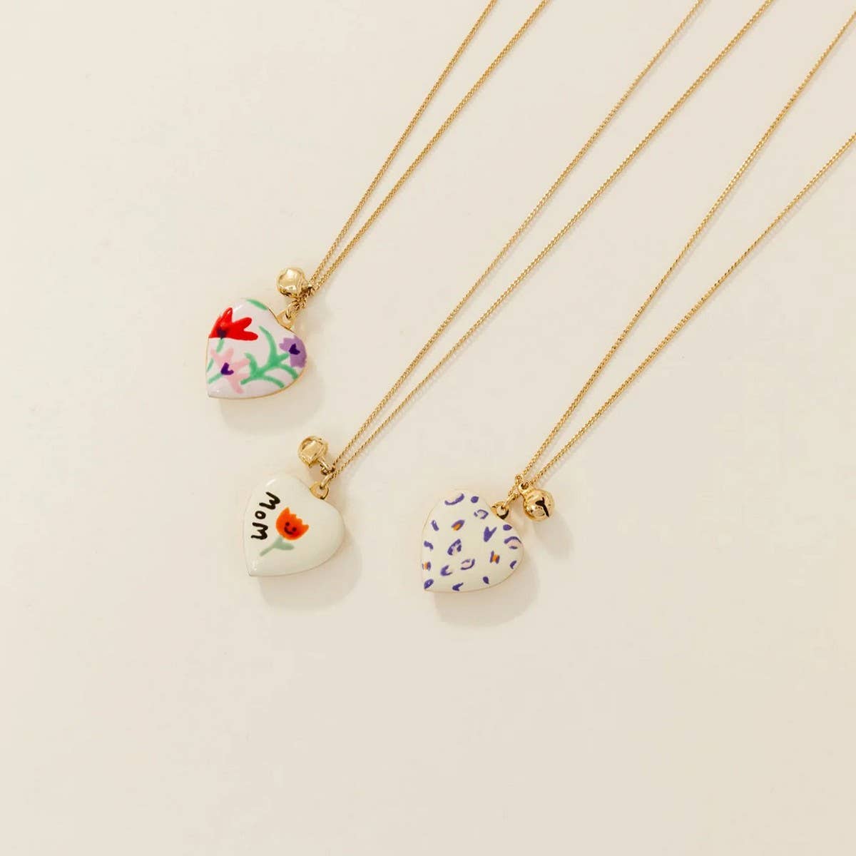 ACCITY - Wholesale Pendant/Charm Necklace - Heart Locket Oval Photo Necklace Gold Plated_CWMM391914