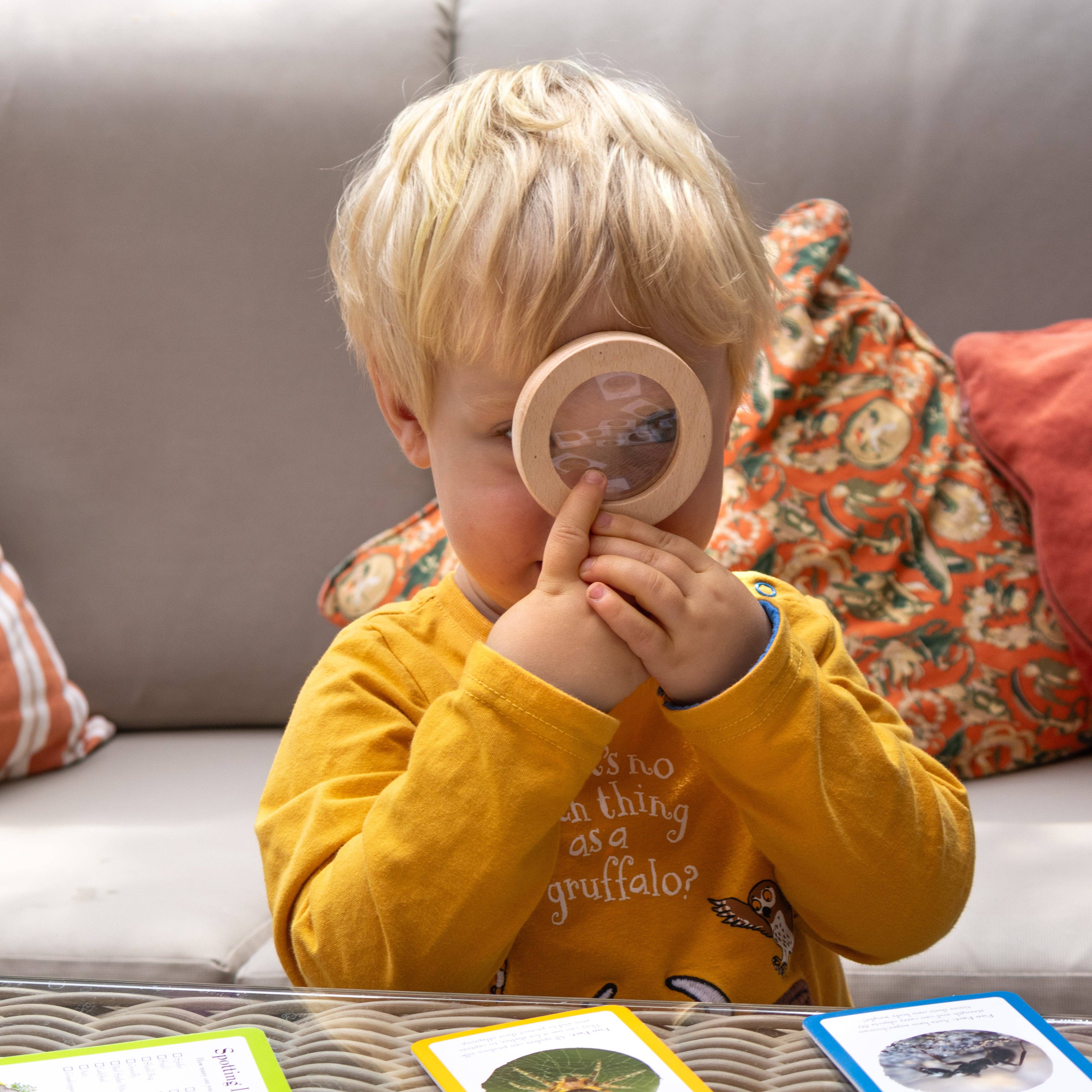 Robert Frederick Ltd – wholesale Toy set – Kids – The Gruffalo Bug Spotter Activity Set11