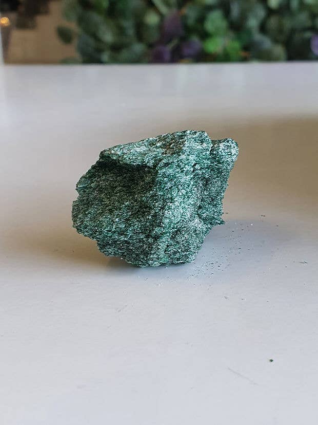 Crystal Cove Minerals – Großhandel Spiritueller Stein/Kristall – Fuchsit Cluster1