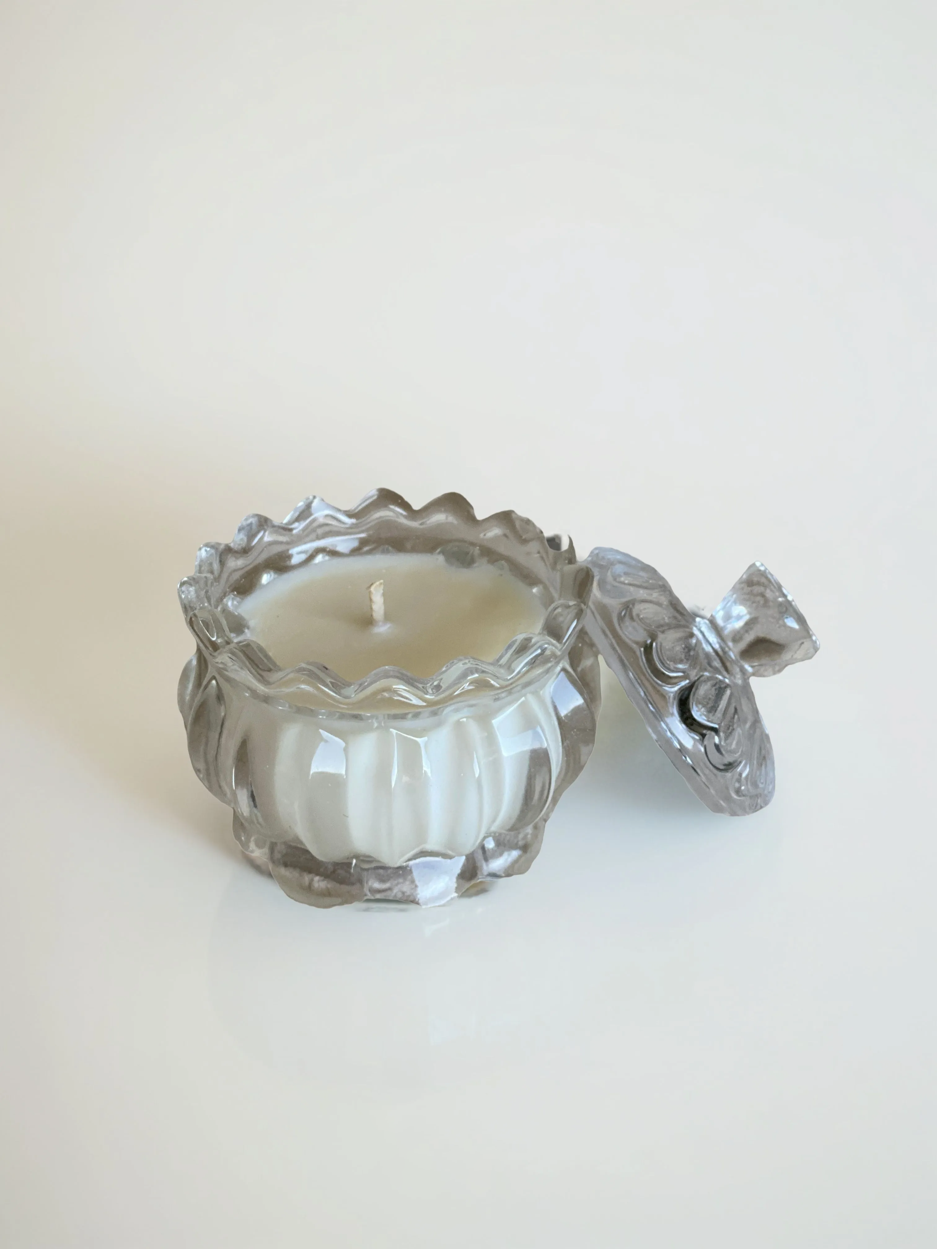 L'Échoppe Buissonnière - Vendita all'ingrosso Candela in vasetto - Candela profumata Organza Candy Box da 60 g1