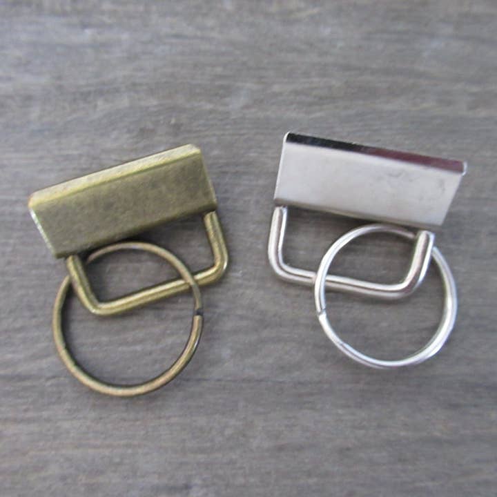 Thread and Purls - Wholesale Keychain – Women's - Key Fob Wristlet, Fabric Wristlet Keychain, Floral Key Fob, Gift for Coworker, Keychain Wristlet, Wrist Lanyard, Stocking Stuffer under 54