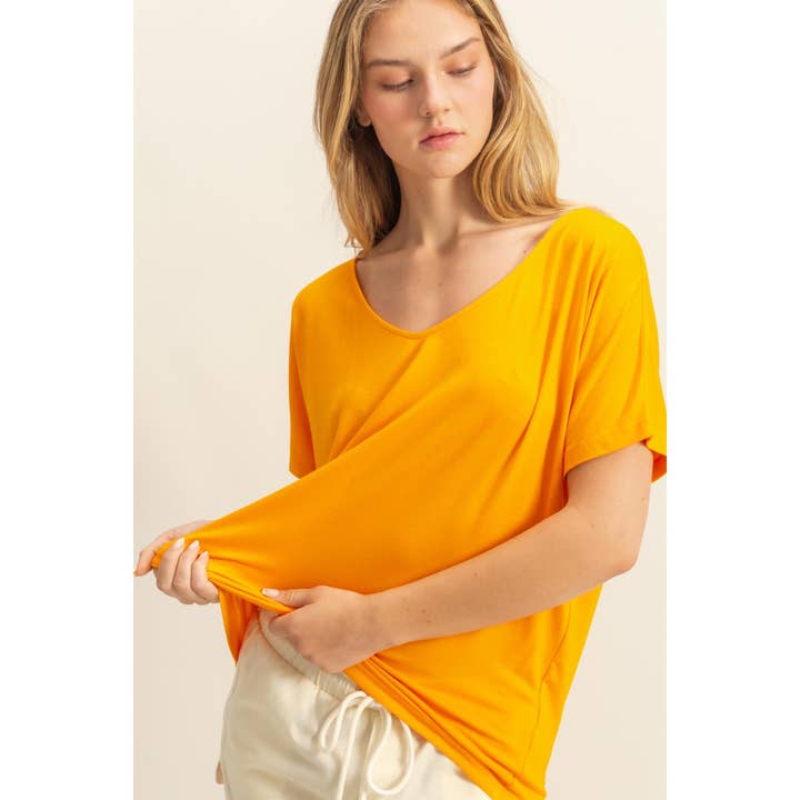 HYFVE - Wholesale Shirt - Women's - DZ25E290-V Neck Dolman Short Sleeve Top