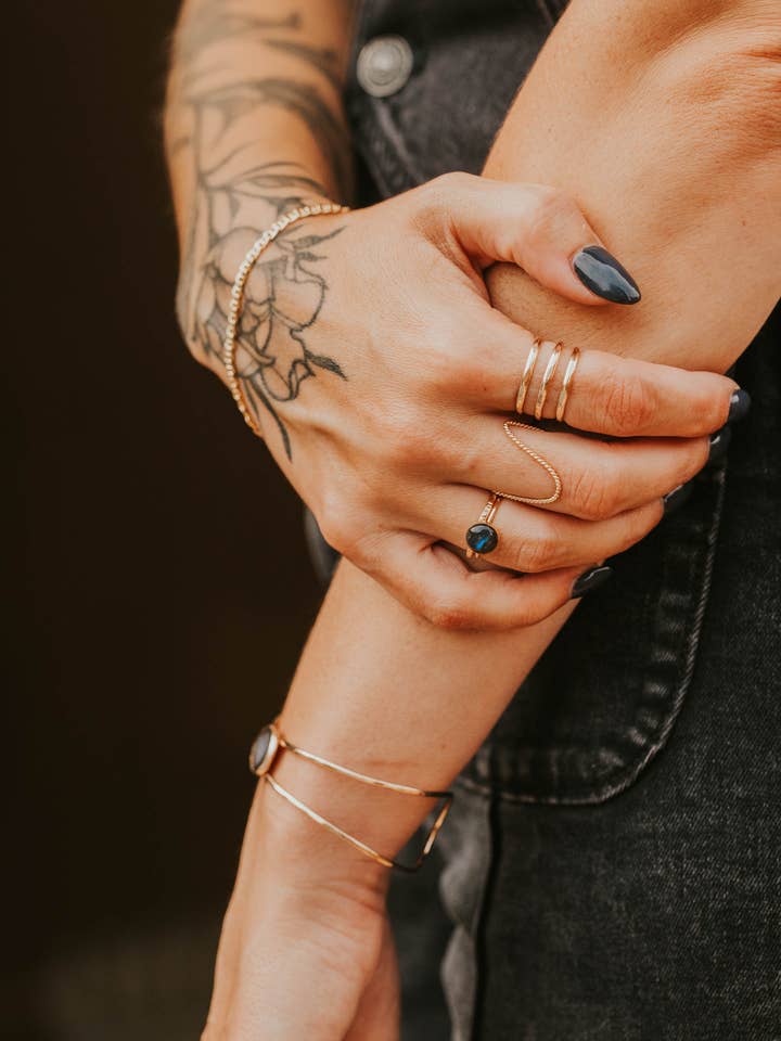 Dori Ring | 14kt guldfyld+sterlingsølv for engroshandel hos Hello Adorn