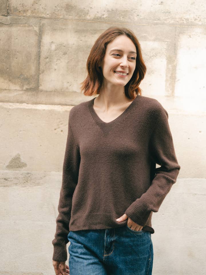 Pull en maille col V structuré - manches longues pour la vente par JULIA PARIS