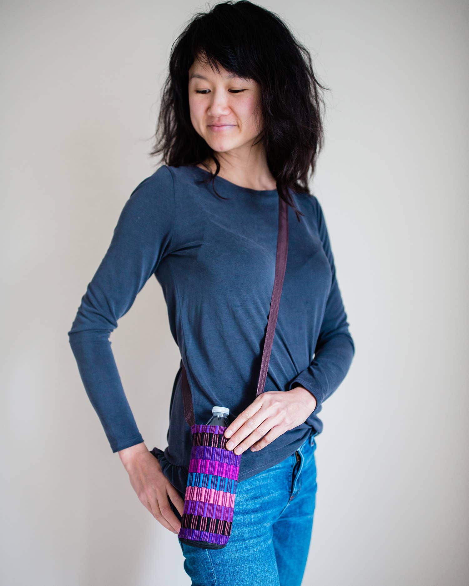 Lucia's Imports - Vendita all'ingrosso Borsa a tracolla - Donna - Porta bottiglia d'acqua Comalapa a commercio equo1