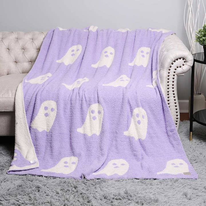 Sensibling Corp. - Wholesale Throw Blanket - Reversible Ghost Patterned Throw Blanket
1