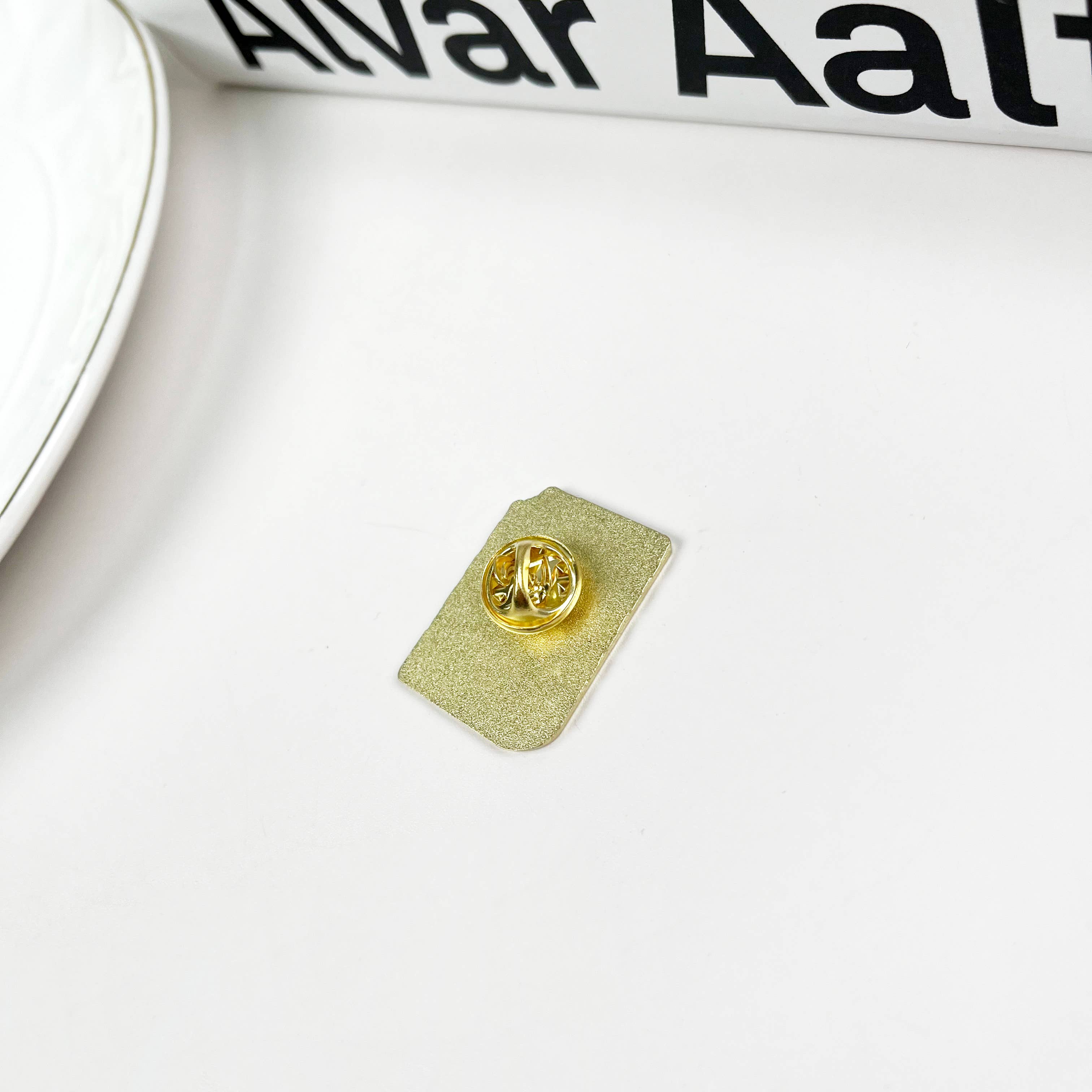 SoapElenGlen - Wholesale Brooch - Book Brooch Badge5