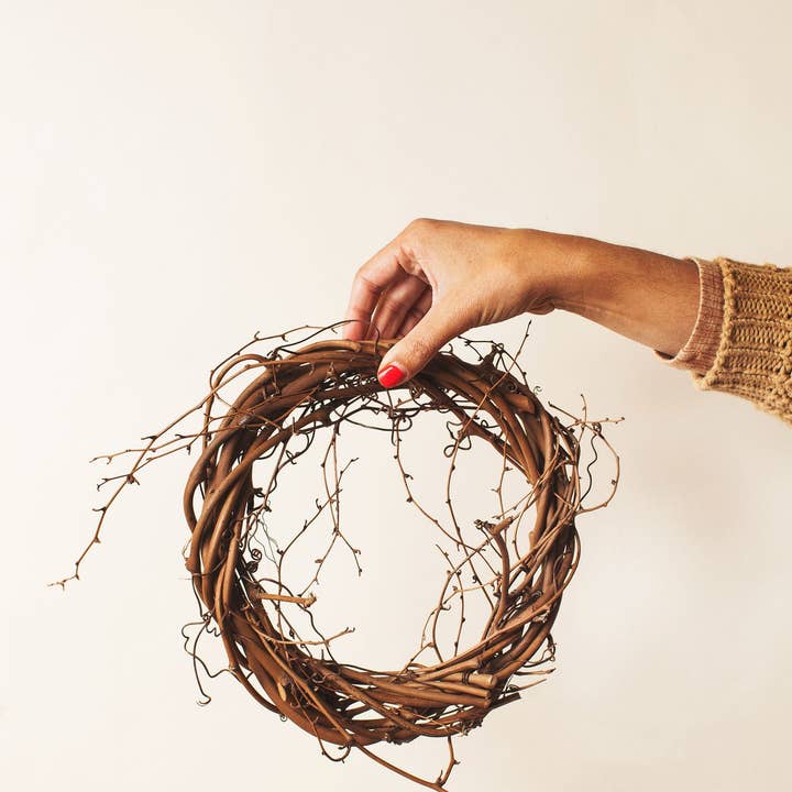 Idlewild Floral Co. - Wholesale Dried/Pressed Flowers - 18" Grapevine Wreath