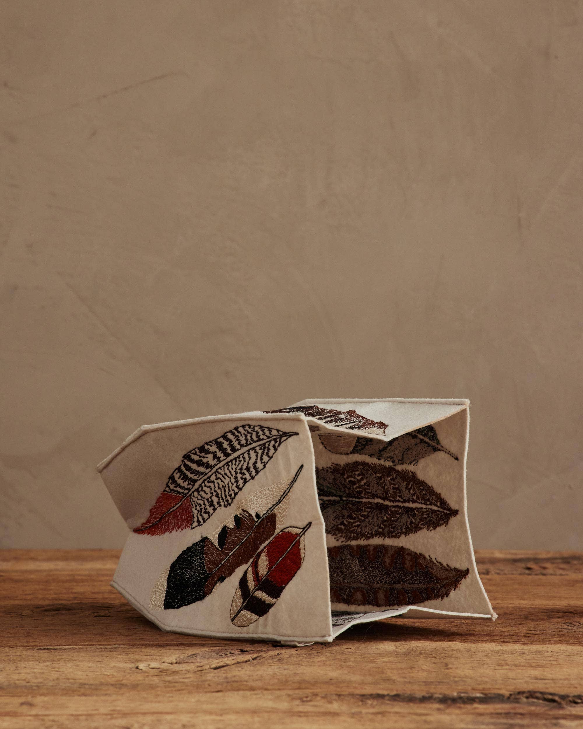 Coral & Tusk – wholesale Näsdukslåda – Fjädrar Tissue Box Cover6