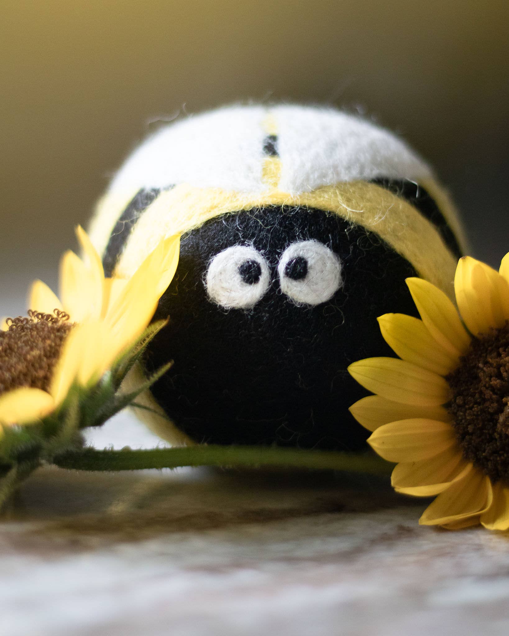 Friendsheep - Venta al por mayor Bolas de secadora - Bolas de secadora ecológicas de lana Lavander Fields - modelo BEE6